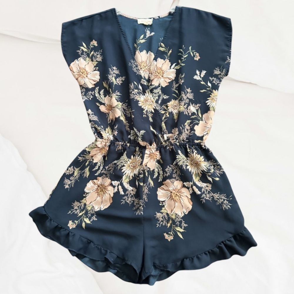 Urban Girl Medium Wmn Romper Wrap Shorts Navy Floral Coverup Summer Pink Cinch